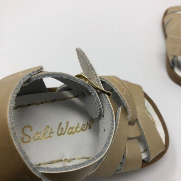 Salt Water Sandals Gold Girls Size 4 Matte Gold Leather Excellent very gently us - Picture 14 of 15